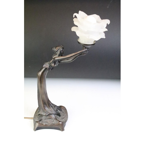 146 - A contemporary Art Nouveau style table lamp