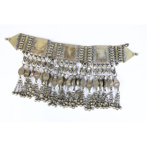 200 - A highly decorative Indian white metal collar necklace with decorative coloured stones.