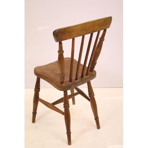 517 - Windsor rocking chair with carved splat back (approx 103cm high), together with five further chairs,... 