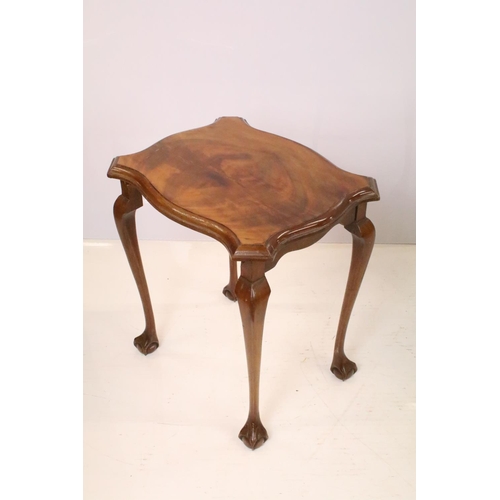 526 - Nest of three mahogany tables on ball and claw feet, the largest - 51cm high x 55cm wide x 41cm deep