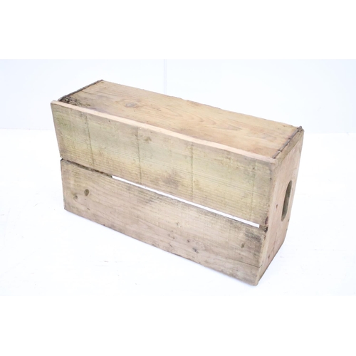 543A - Bottle box, 18cm high x 21.5cm wide x 20cm deep and pine trug box, 15cm high x 46cm wide x 25.5cm de... 