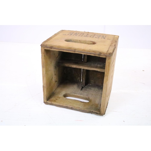 543A - Bottle box, 18cm high x 21.5cm wide x 20cm deep and pine trug box, 15cm high x 46cm wide x 25.5cm de... 