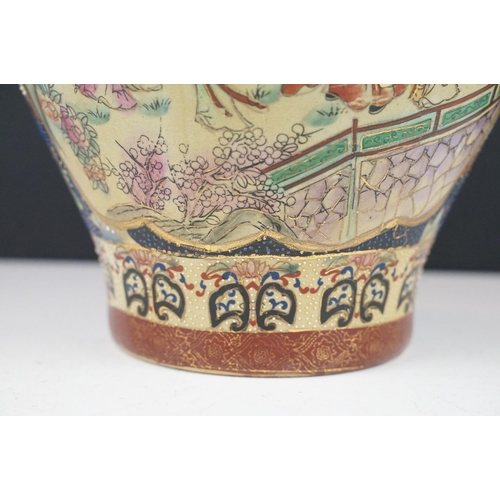 30 - Early 20th century Japanese Satsuma vase with applied handles, decorated with figures in a landscape... 