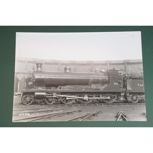 370 - A victorian railway photograph albums c.1890-1900 containing interesting steam train images.