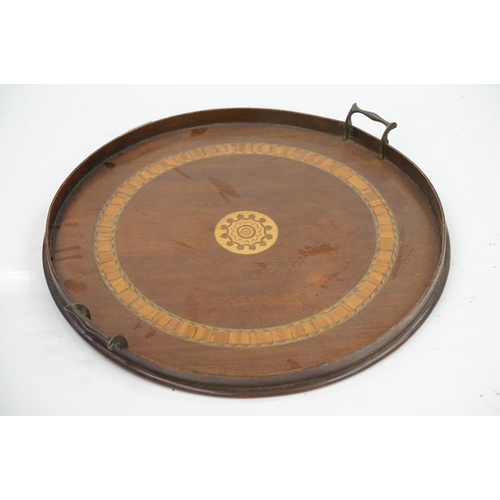 372 - A small group of collectables to include a wooden tray with inlayed decoration, pewter charger and a... 