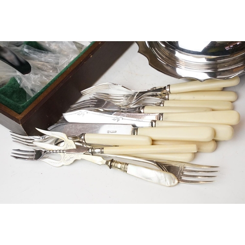 391 - A canteen of silver plated cutlery within original packaging, together with a quantity of mixed silv... 