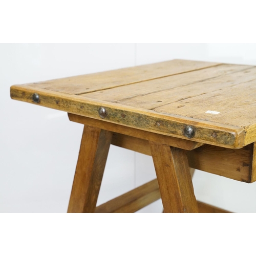 553A - Early vintage pine work table with underslung drawer and pot shelf below, 81.5cm high x 75cm wide x ... 