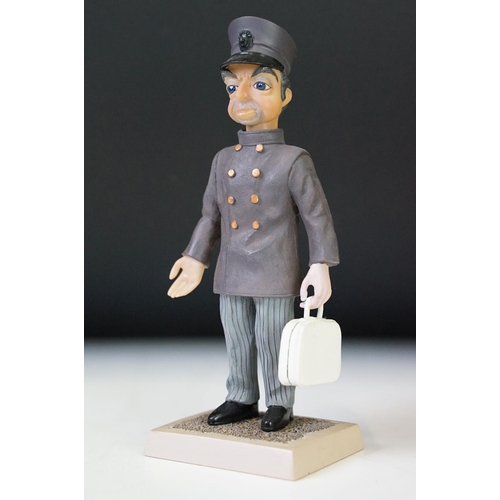 112 - Collection of Robert Harrop resin figurines to include Dennis the Menace figurines, Desperate Dan, T... 