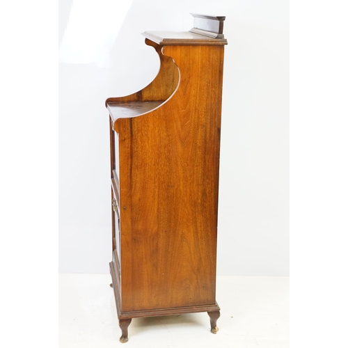 579 - 20th century mahogany music cabinet, with two cupboards below mirrored shelf area, 124cm high x 48cm... 