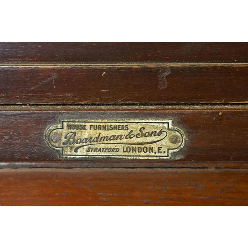 579 - 20th century mahogany music cabinet, with two cupboards below mirrored shelf area, 124cm high x 48cm... 