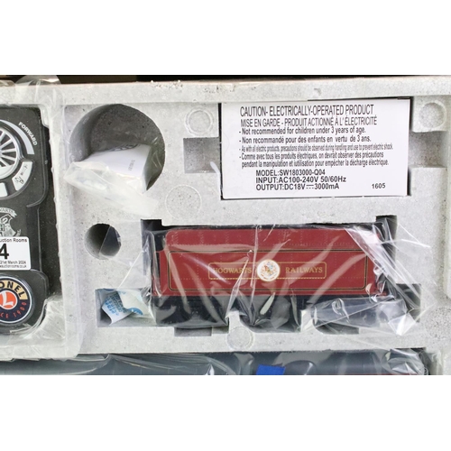 4 - Boxed Lionel O gauge Harry Potter Hogwarts Express Train Set 6-83620, complete and ex
