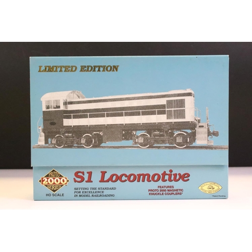 57 - Five boxed Proto Series 2000 HO gauge locomotives to include 23618 GP9 II PPR 7020, 21666 PA Locomot... 