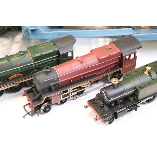 67 - 14 OO gauge locomotives to include Mainline Royal Scot LMS, Triang Princess Elizabeth, Limas GWR 458... 