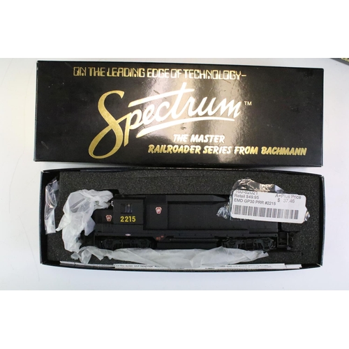 68 - 15 Boxed Spectrum from Bachmann HO gauge items of rolling stock to include 89015 Coach #3818, 89012 ... 