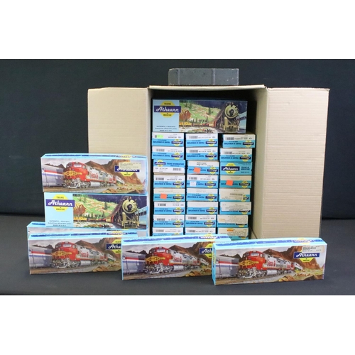72 - 31 Boxed Athern HO gauge items of rolling stock kits, mainly unbuilt and complete, includes 1970 80 ... 