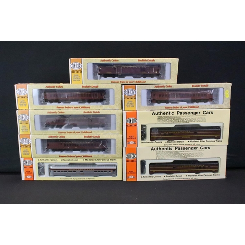 73 - 23 Boxed Con-Cor HO gauge items of rolling stock to include 72ft RPO Baggage Car Penn Railroad, Post... 