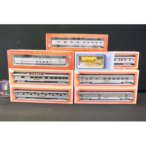 75 - 22 Boxed IHC HO gauge items of rolling stock to include 8 x Old Time Freights, Crane Car w/boom Tend... 