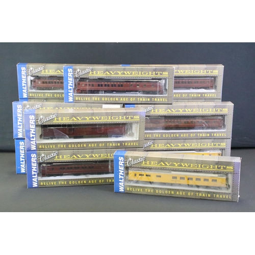 77 - 14 Boxed Walthers Classic Heavyweights HO gauge items of rolling stock to include 932-10504 ACF 70' ... 