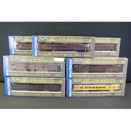 77 - 14 Boxed Walthers Classic Heavyweights HO gauge items of rolling stock to include 932-10504 ACF 70' ... 