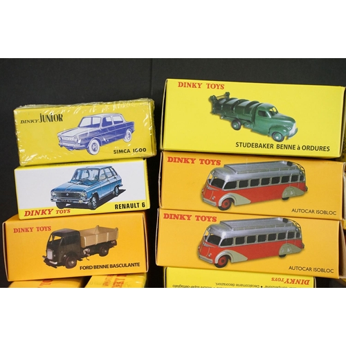 1014 - 39 Boxed / cased Atlas Dinky Collection diecast models, all variants, excellent condition with some ... 