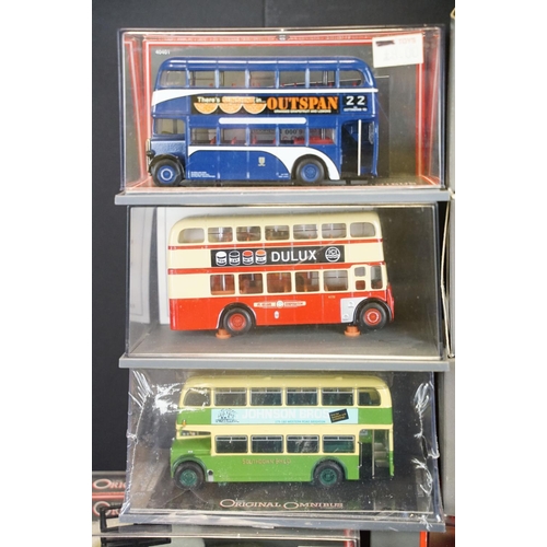 1018 - 33 Boxed / cased 1/76 scale Corgi Original Omnibus diecast model buses to include Bus Operators in B... 