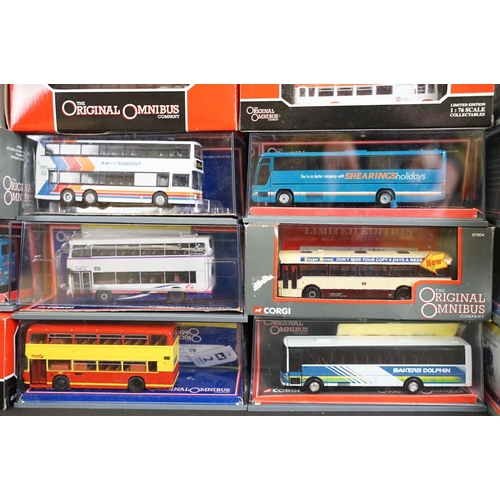 1018 - 33 Boxed / cased 1/76 scale Corgi Original Omnibus diecast model buses to include Bus Operators in B... 