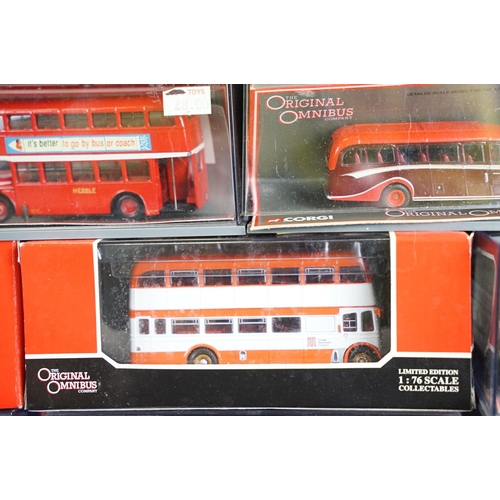 1018 - 33 Boxed / cased 1/76 scale Corgi Original Omnibus diecast model buses to include Bus Operators in B... 