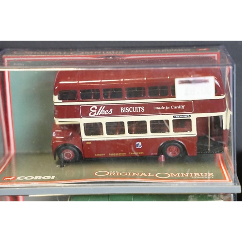 1018 - 33 Boxed / cased 1/76 scale Corgi Original Omnibus diecast model buses to include Bus Operators in B... 