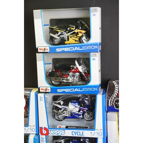 1022 - 19 Boxed diecast model motorbikes to include 12 x Burago 1/10 Cycle and 7 x Maisto featuring 2 x Ass... 