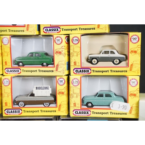 1024 - Collection of 36 boxed / cased diecast models to include 16 x Classix diecast models featuring EM768... 