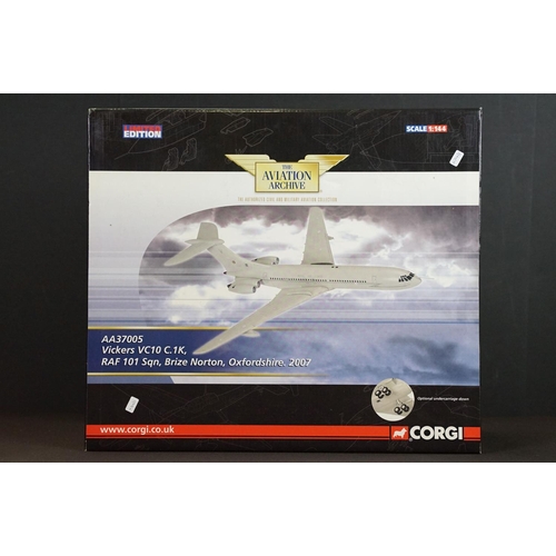 1028 - Boxed 1/144 scale Corgi Aviation Archive diecast model AA37005 Vickers Vc10 C.1K, RAF 101 Sqn, Brize... 