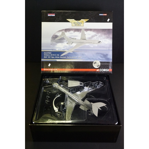 1028 - Boxed 1/144 scale Corgi Aviation Archive diecast model AA37005 Vickers Vc10 C.1K, RAF 101 Sqn, Brize... 