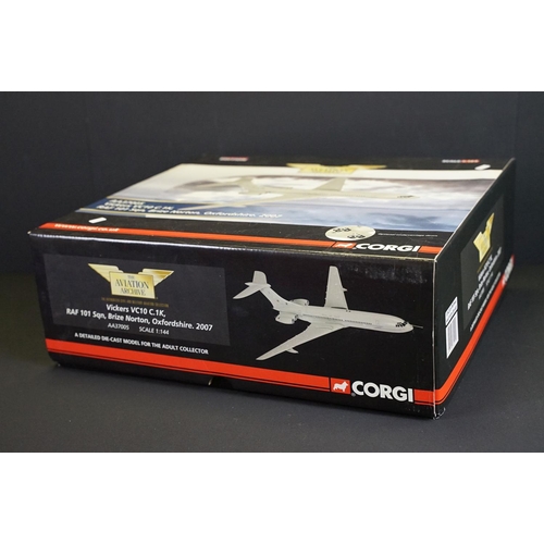 1028 - Boxed 1/144 scale Corgi Aviation Archive diecast model AA37005 Vickers Vc10 C.1K, RAF 101 Sqn, Brize... 