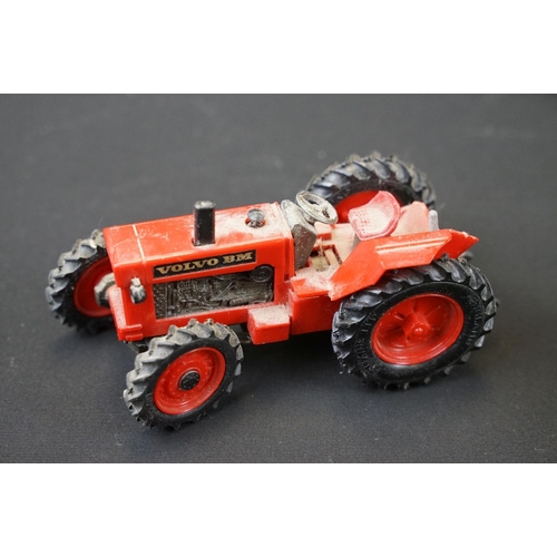 1044 - Collection of around 26 Britains farming related diecast models to include Hay Baler, Volvo BM in re... 