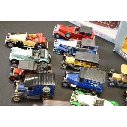 1061 - 26 Boxed diecast models featuring Corgi, ERTL, Matchbox, Oxford Diecast, etc plus 16 unboxed example... 