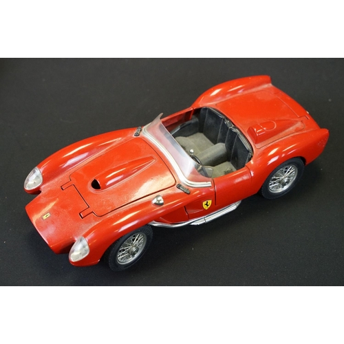 1062 - Collection of six large scale diecast models to include 5 x 1/18 scale models featuring Burago Merce... 