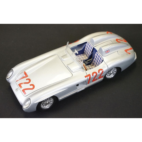 1062 - Collection of six large scale diecast models to include 5 x 1/18 scale models featuring Burago Merce... 