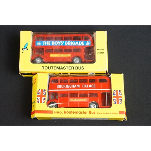 1064 - 18 Boxed Routemaster Buses featuring Budgie & H.Seener plus 4 x unboxed examples