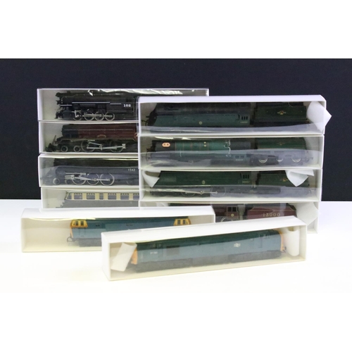 185 - Ten OO / HO gauge locomotives to include Lima 2-6-0 13000 in maroon, Rivarossi 0-8-0 102 Indiana Har... 