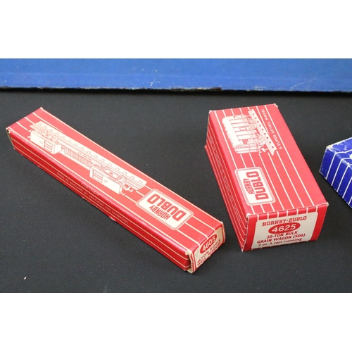 197 - Collection of Hornby Dublo to include boxed EDG19 train set with locomotive, rolling stock and track... 