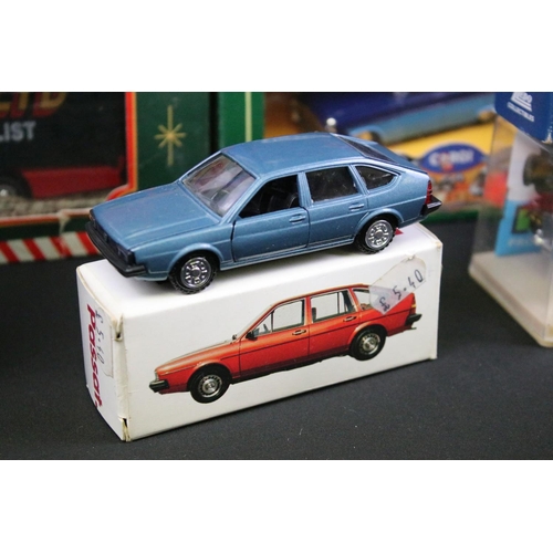 1081 - 23 Boxed diecast models to include 12 x Corgi (3 x Legends Of Speed, 3 x Motoring Memories Road Serv... 