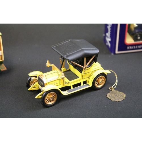 1090 - 44 Boxed diecast models to include Corgi The Original Omnibus, Matchbox Models Of Yesteryear, Lledo,... 