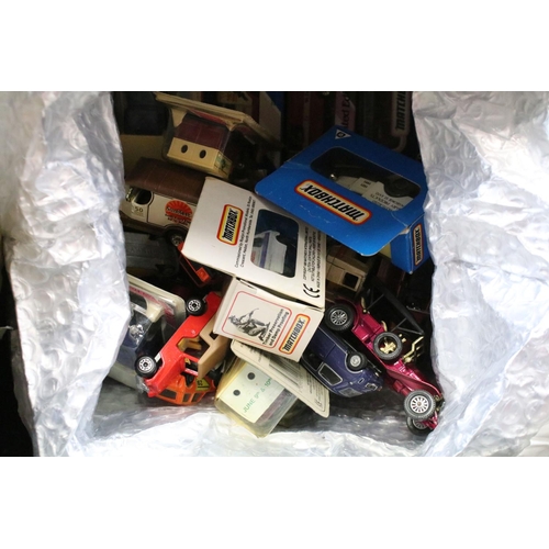 1091 - 100 Boxed diecast models to include Autocraft, Welly, Heller, Matchbox, Automax, Majorette, etc, alo... 