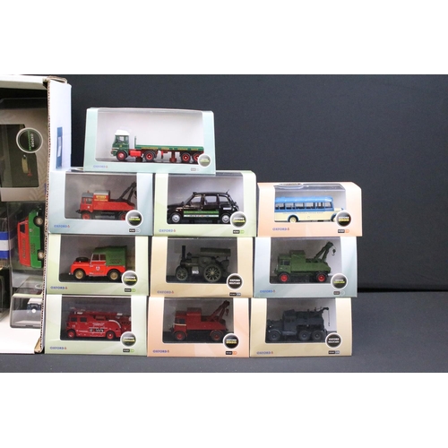 1125 - Collection of 42 boxed / cased 1/76 and N Gauge Scale Oxford Diecast models to include Oxford Omnibu... 