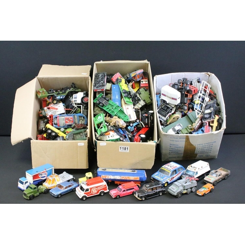 1181 - Collection of mid 20th C onwards play worn diecast to include Corgi, Matchbox Super Kings, Burago, L... 