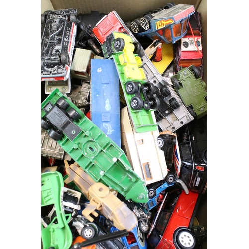 1181 - Collection of mid 20th C onwards play worn diecast to include Corgi, Matchbox Super Kings, Burago, L... 