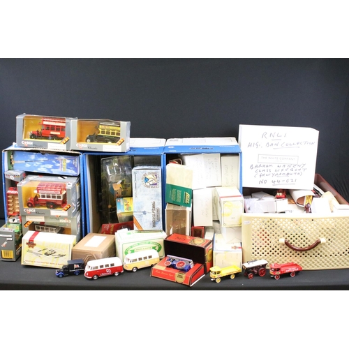 1187 - Collection of around 70 boxed diecast models to include Matchbox Models Of Yesteryear with some Code... 