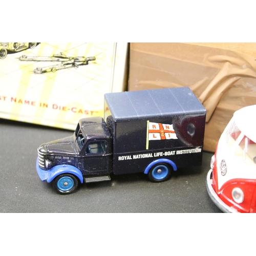 1187 - Collection of around 70 boxed diecast models to include Matchbox Models Of Yesteryear with some Code... 