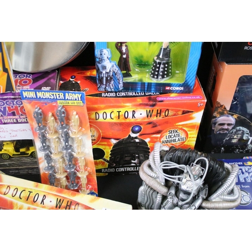 1410 - Collection of Doctor Who figures & collectibles to include 8 x carded Dapol figures (resealed), 3 x ... 