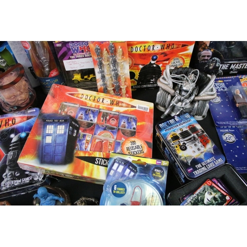 1410 - Collection of Doctor Who figures & collectibles to include 8 x carded Dapol figures (resealed), 3 x ... 